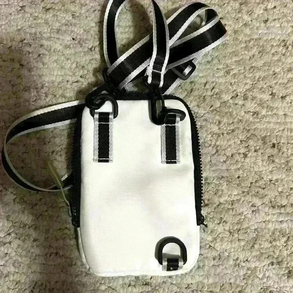 Zyia cross body  bag - Picture 2 of 4